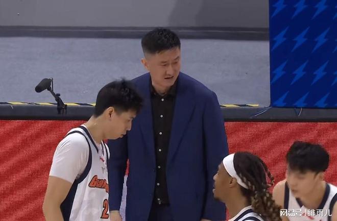 为杜锋正名！上海“死亡五小”打爆北京队，广东队拒用中锋是对的