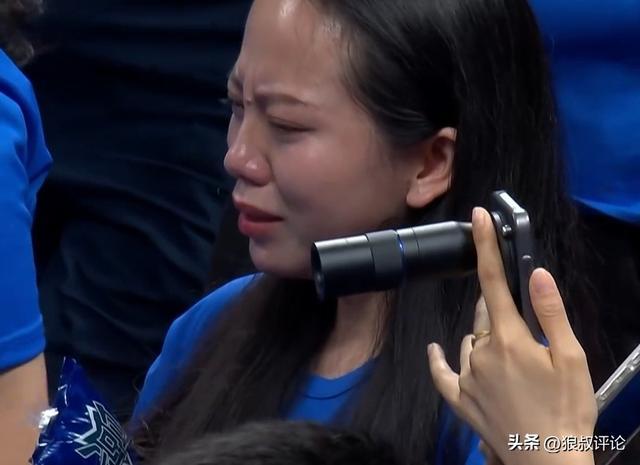 连丢两个主场出局！北京现场球迷泪洒现场“银河战航”无缘总决赛