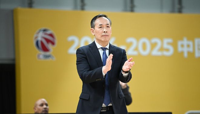 暗指赵睿！曝许利民狠抓管理引问题球员不满 手腕太软无嫡系卖命