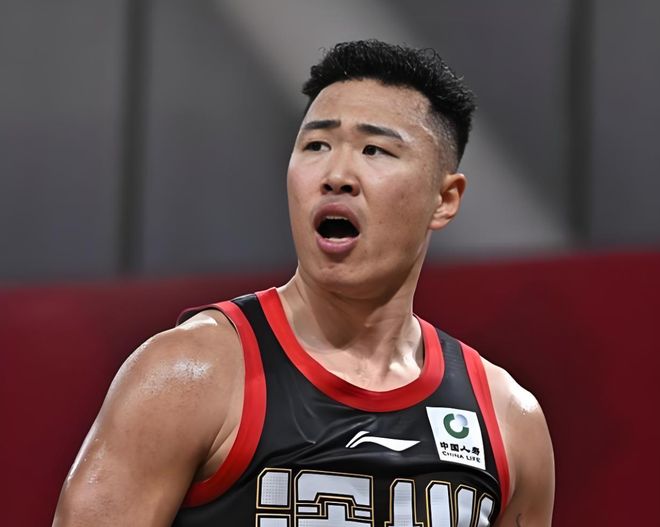 输广厦9分！揪出1个表现最差之人，坑惨了深圳队