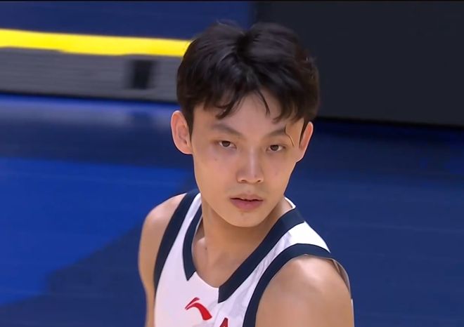 宏远速递！徐杰顶薪续约成疑，杜锋相中新大外，杜润旺开启校园行