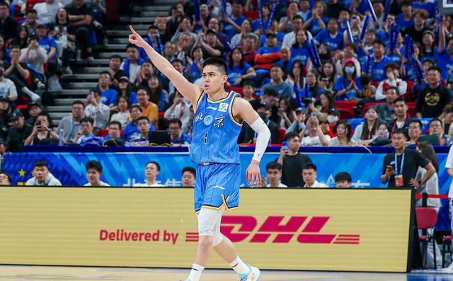 CBA最新消息！北京首钢续约陈盈骏，杨鸣确定完成签约