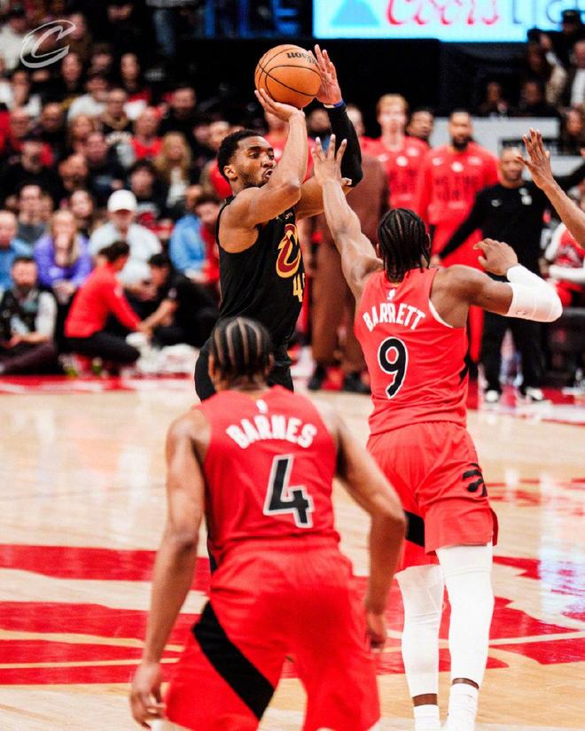 骑士迎天王山之战！哈登力争告别拉胯，携手米切尔主场冲赛点