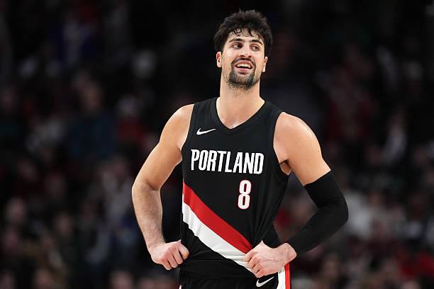 创造历史，阿夫迪亚成为首位出战季后赛的以色列球员