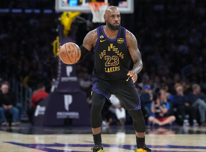 湖人100-92火箭 球员评价：2人优秀，4人及格，3人低迷