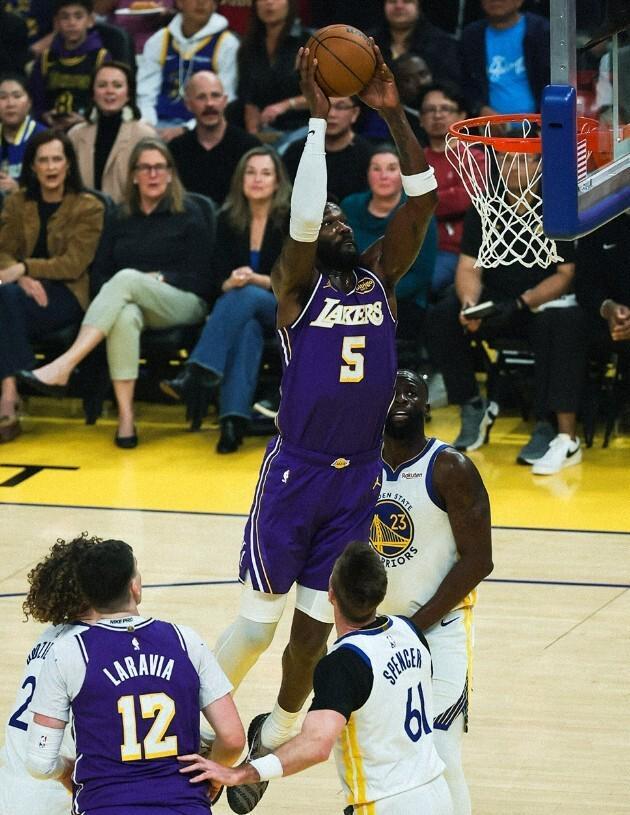 119-103！詹姆斯26+8+11，湖人轻取勇士结束3连败，重返西部第4