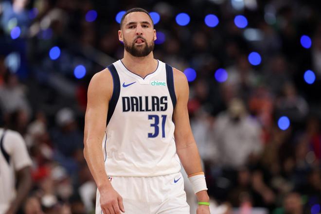 克莱·汤普森：50万合同背后的球队信任危机