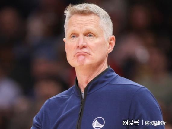 14分12板，12分13板！科尔要是早点服软，怀斯曼说不定真能打出来