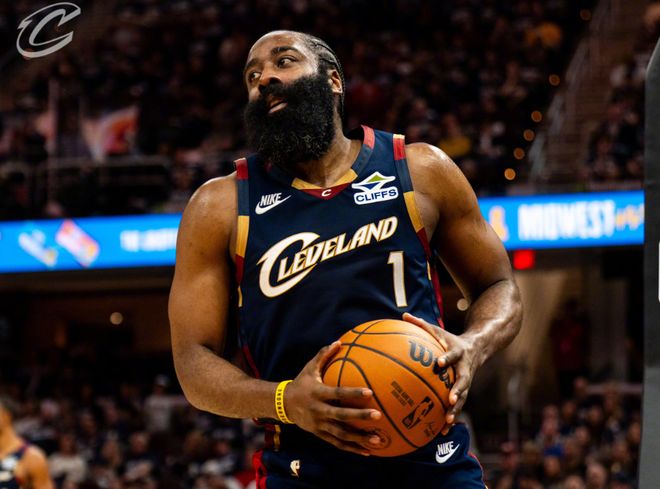 全场仅2次罚球，哈登太难了！季后赛刚开打，哈登好像就被针对了