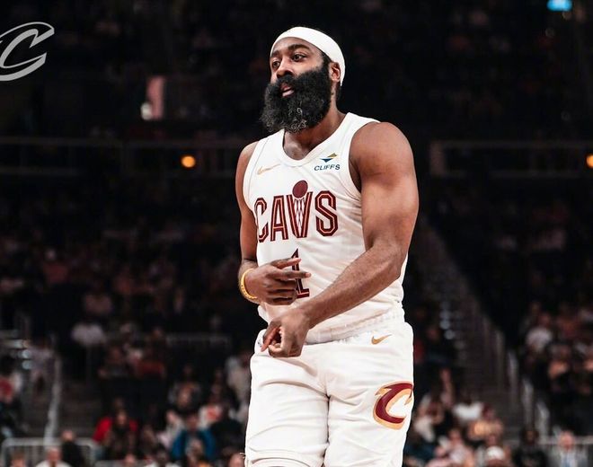 一场比赛两个赢家！哈登20分迎里程碑，骑士惨败老鹰锁定东部第四