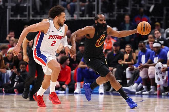 哈登13中3隐身，骑士0-2客场再输球！坎宁安25+10力压米切尔31+6