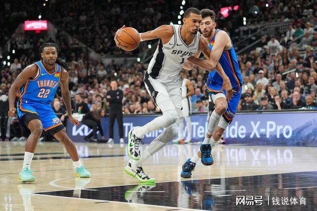 随着马刺103-82雷霆，系列赛2-2平，产生2大不可思议+2个不争事实