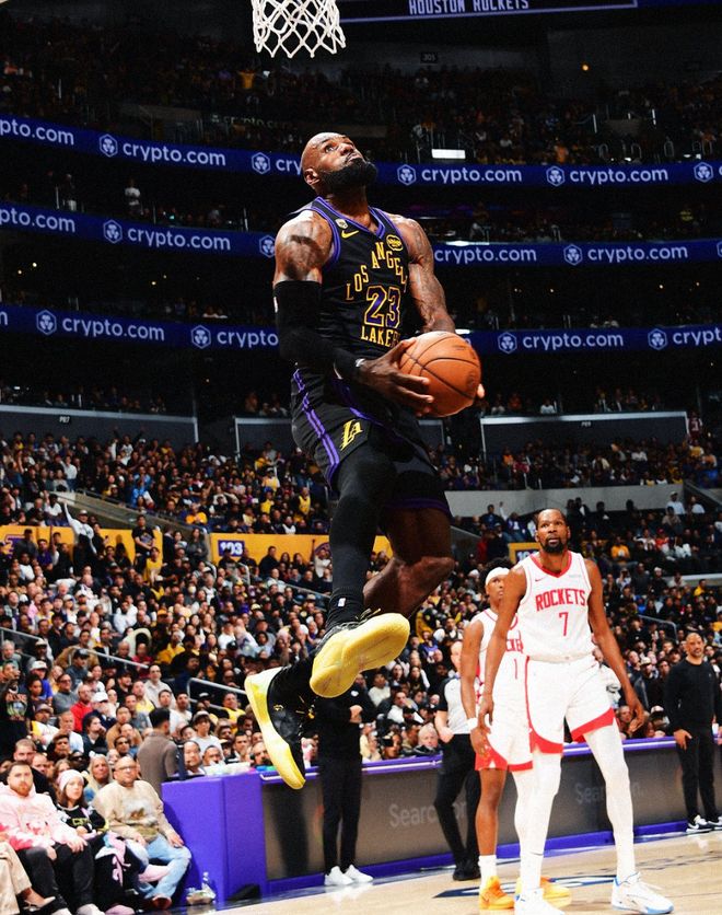 湖媒致谢老鹰送来肯纳德：堪称史上最棒交易！两战50分忘记里皇