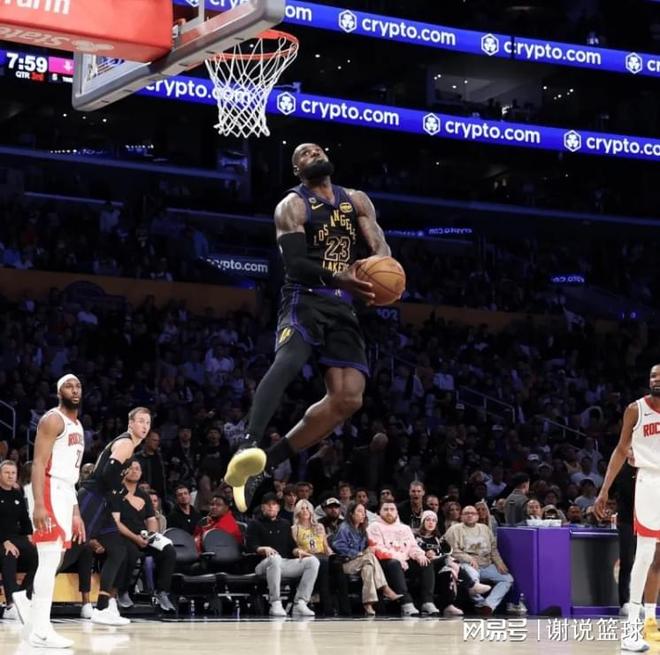湖人战略放弃无缘横扫，詹姆斯体能耗尽，两后卫失去神奇光环