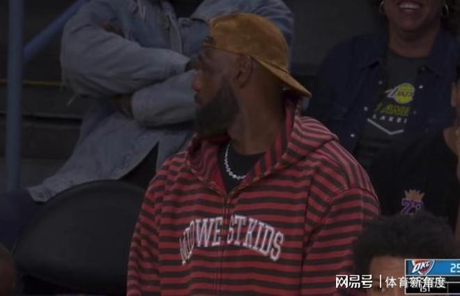 +7，没有三巨头，三对湖人这么强吗？被吓到了