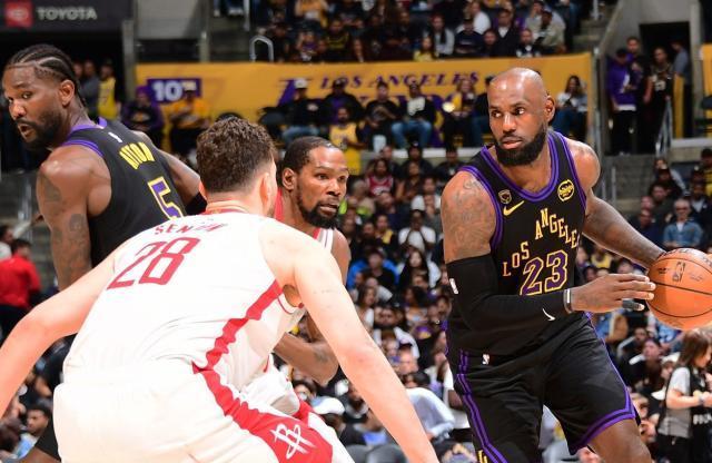 湖人痛打火箭七寸！0-2落后系列赛9连败考验乌度卡