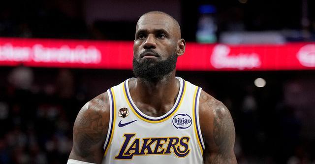 詹姆斯：卢卡和里夫斯的受伤是打在球队心口上的重击