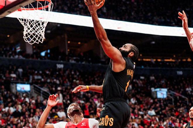 米切尔24投18铁，哈登狂送7失误！猛龙2-2追平骑士裁判吹罚惹争议