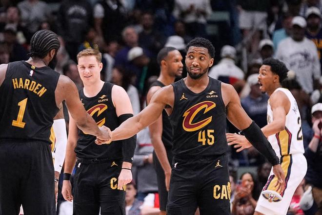 轰20+10+6！请把球给哈登，阿特金森发出请求，米切尔也把话挑明