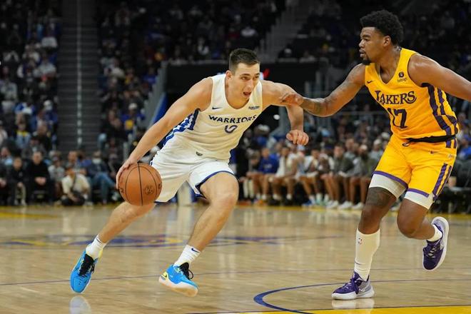 勇士选秀档案：一所"非篮球名校"的51顺位实验