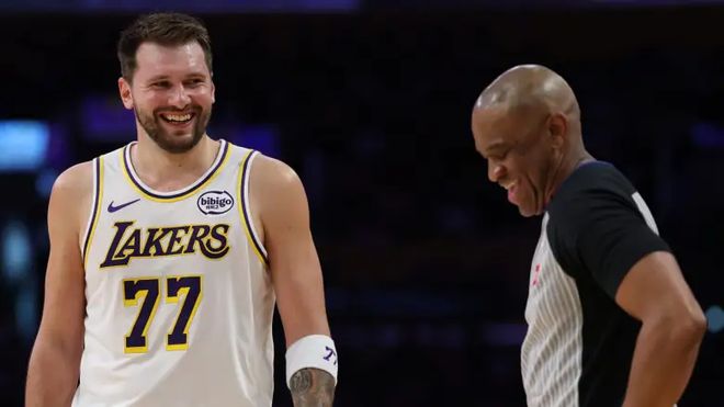 又数钱了！官方：东契奇向裁判做不当且不职业手势 被罚5万美元