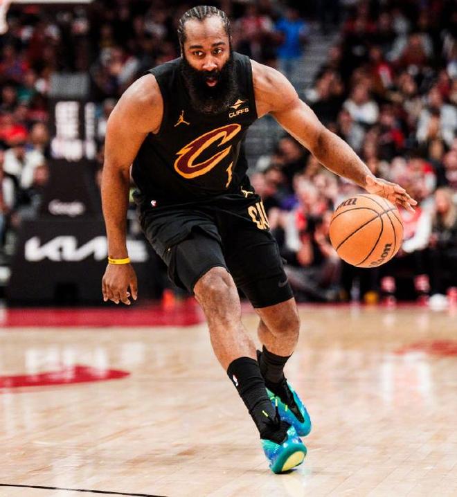 哈登19+8+7失误，米神打铁探花被完爆，骑士惜败猛龙迎天王山之战