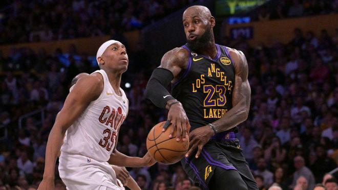 41岁的湖人詹姆斯谈伤病情况：每次醒来会怀疑能否发挥出最佳水平