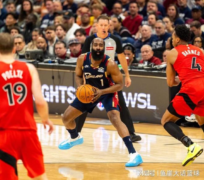 完胜！哈登22+10迎里程碑，米切尔32+4全队第二，奇兵24+3创纪录