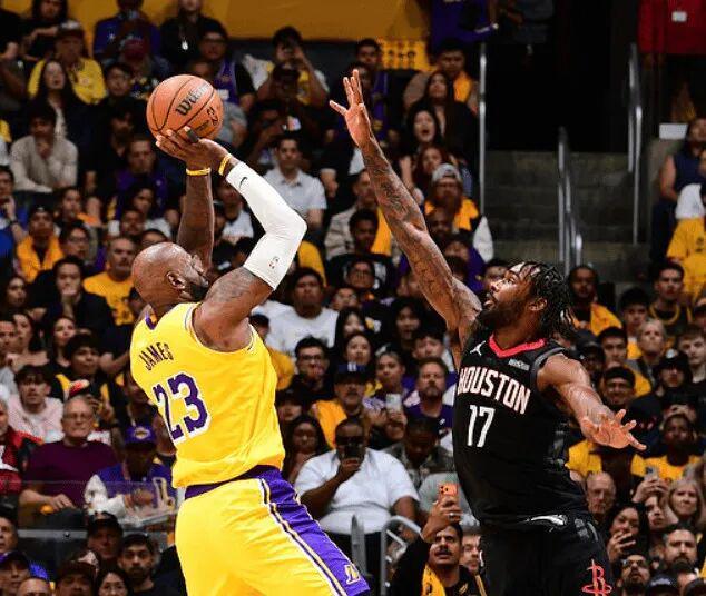 41岁老头暴打火箭，阿杜怎么伤了