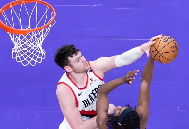 最强前板王！季后赛最差？被文班暴打，被替补压制，他怎么了？