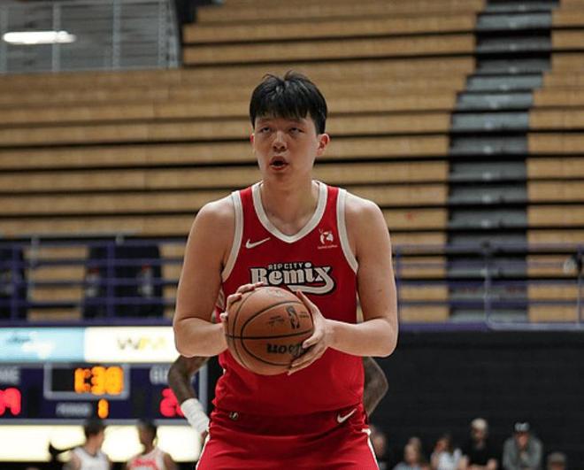 杨瀚森31分8板！生涯最佳一战，湖人升西部第3，西部格局彻底改变