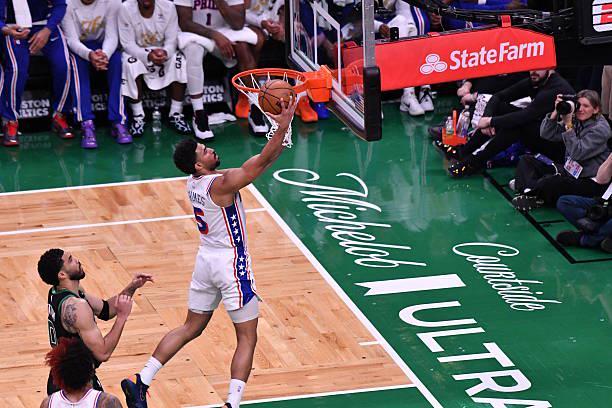 攻防两端都有出色的个人能力，76人应该给替补后场多些表现机会？