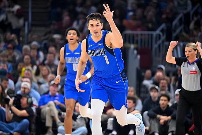 面对骑士展现出了超强的投射能力，强力投手能在独行侠站稳脚跟吗