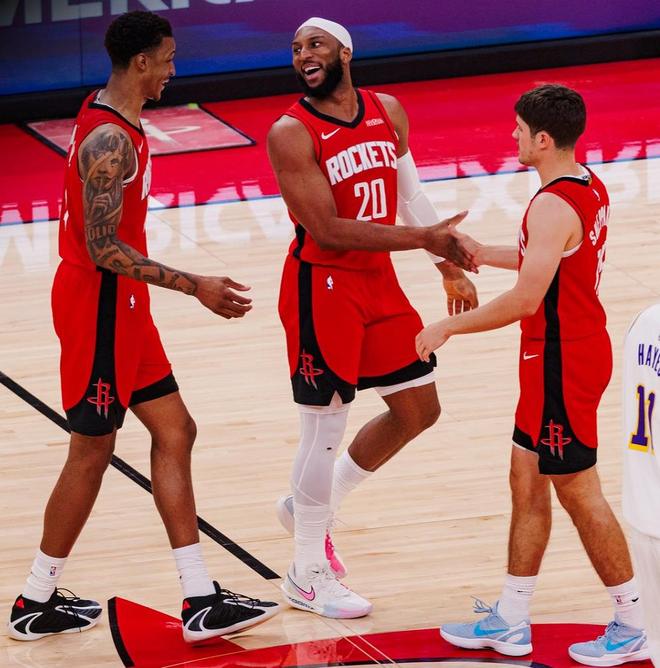 阿门9+2+3！火箭51-47湖人，看数据：他就是头号功臣！