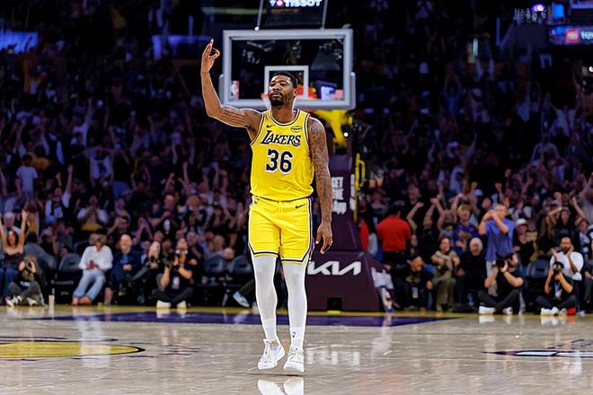 虽然稳定性差了点意思，但湖人后场大闸却经常能让人眼前一亮？