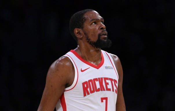 被夹麻了，杜兰特复出砍23分6板4助1断1帽，9失误太辣眼