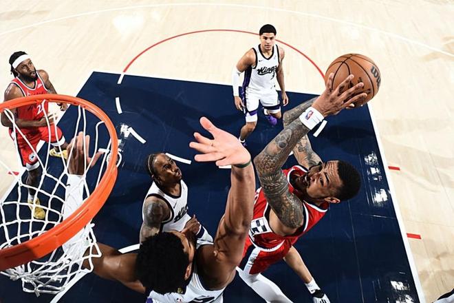 锋线大将复出后首战状态尚可，但快船竟然输给了西部垫底的国王？