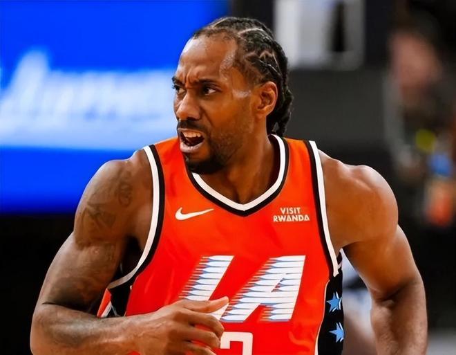 伦纳德伤情官宣！诊断左脚踝扭伤，伤停时间未知，幸好不是大伤！