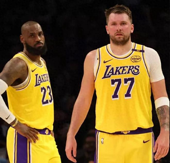 随着湖人110-113惜败残阵太阳险胜 西部最新积分榜：湖人难保第6