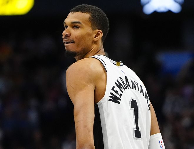 G1马刺111-98开拓者 球员评价：文班亚马满分，7人及格，1人低迷