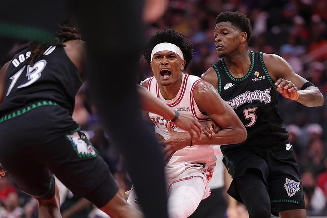 森林狼终结火箭8连胜 阿门41+9+7杜兰特33+7+7