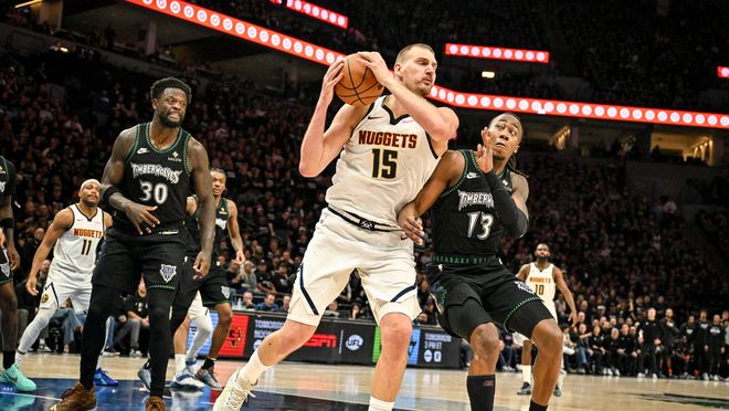 掘金输球又输人！NBA季后赛变剩者为王，湖人还有机会夺冠吗？