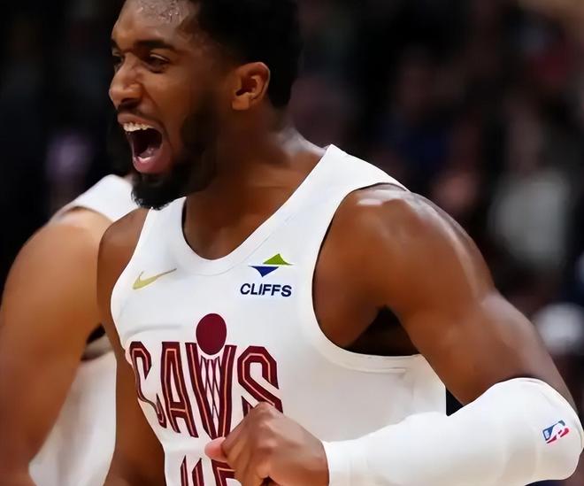 随着骑士加时4分险胜，NBA季后赛最新排名出炉！东部第一命悬一线