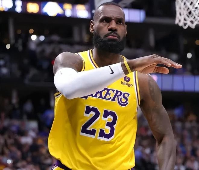 湖人128-134不敌独行侠 球员评价：3人优秀，4人及格，4人低迷