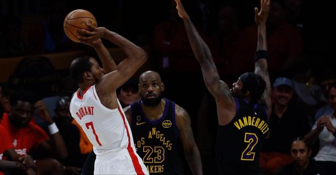 Shams：杜兰特脚踝扭伤，不会出战G3火箭主场对阵湖人