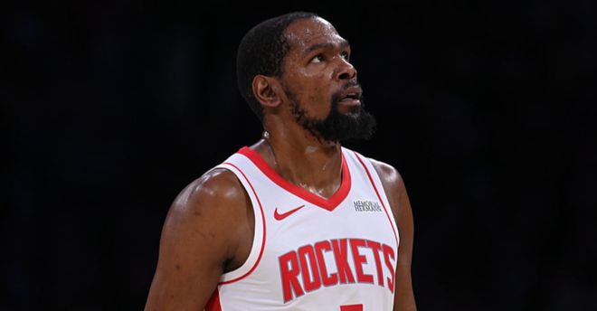 比德九年，大伤归来，帝亲出征，寸草不生！杜兰特：我打个G8