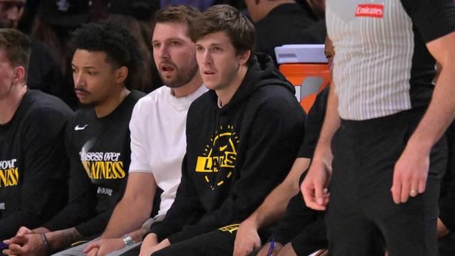 阿里纳斯谈东契奇不同意湖人送走里夫斯换字母哥：还能说什么？