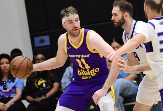 发展联盟赛季已经结束，湖人会将这位双向合同内线进行转正吗？