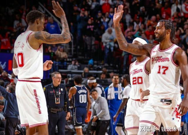 10分钟0分，火箭队第六人短板放大，伊森14中4，别想大合同续约了