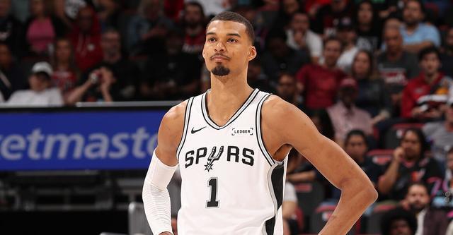 文班谈自己该拿MVP原因：我的防守联盟最佳 马刺几乎横扫雷霆